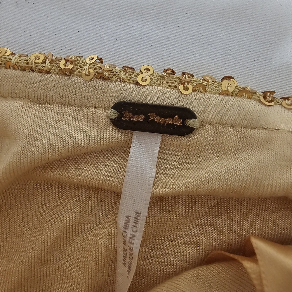 Free People  NWT Strapless Crop Ta Da Shimmering Gold Sequin Top W/ Boning Sz L - Picture 8 of 9